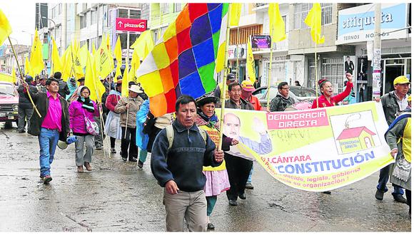 ​Seguidores de Santos hacen plantón en Poder Judicial de Huancayo