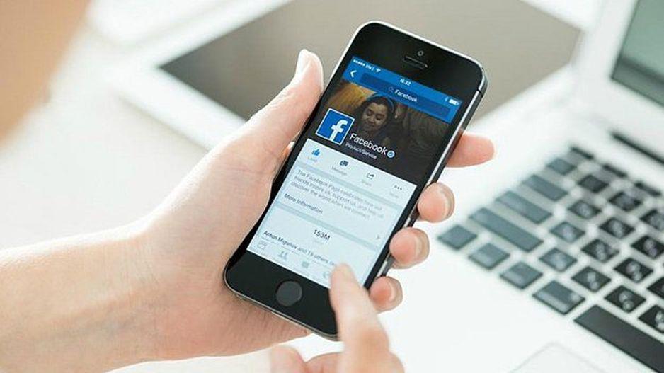 Al polvo y suciedad que se acumula usualmente en las pantallas, se le suman otras partículas que pueden quedar impregnadas en un descuido