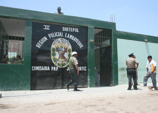 Chiclayo: Le encuentran arma y marihuana a chofer intervenido