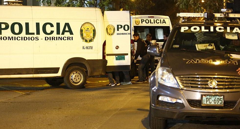 Mujer pierde la vida en patrullero de la comisaria de Miraflores Lima ...