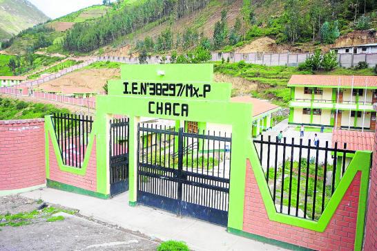 Asistencia: Eligen al distrito de Santillana para evaluación escolar