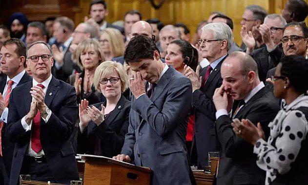 Justin Trudeau rompe en llanto al pedir perdón por persecución a homosexuales en Canadá