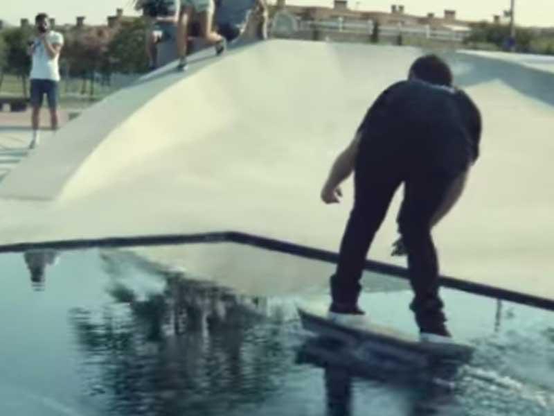 ​¡La patineta de Marty McFly es real! (VIDEO)