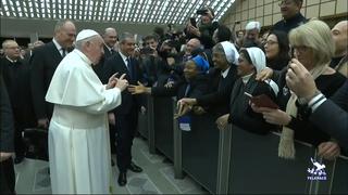 El papa Francisco alerta que el diablo entra en la Iglesia y hace advertencia a monjas