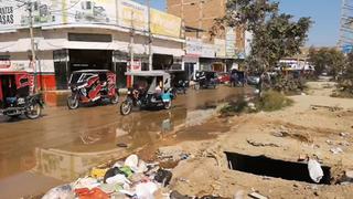 Chiclayo: Canal Cois se desborda en avenida Leguía por arrojo de basura