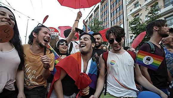 Orgullo gay: Así se realizó la multitudinaria marcha en distintas partes del mundo (VIDEO)