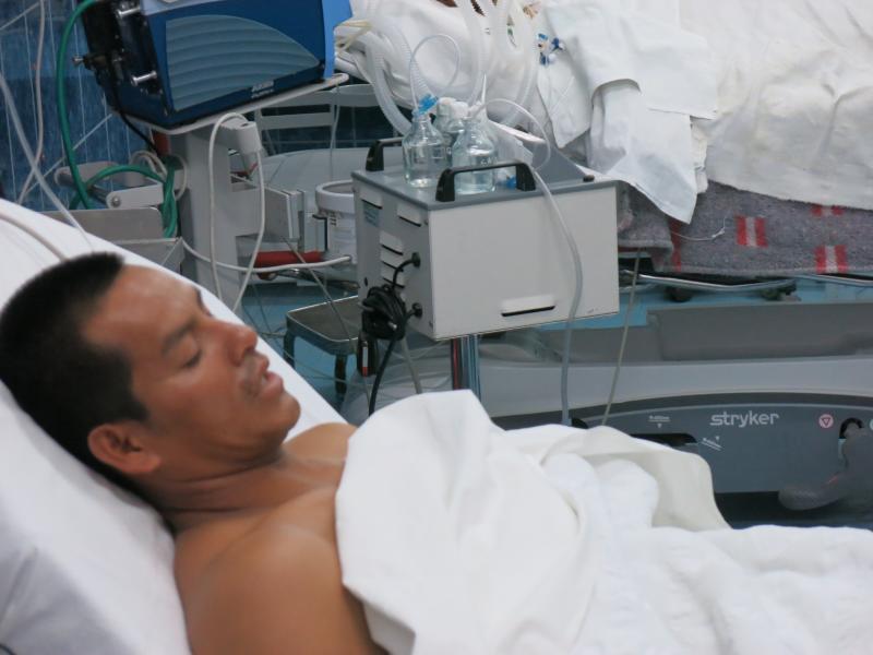 Soldado de la FAP sufre accidente en práctica de paracaidismo