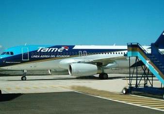Aerolínea ecuatoriana TAME suspende temporalmente vuelos a Caracas