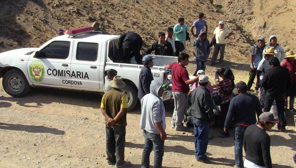 Huancavelica: Auto con una familia cae al abismo y mueren cuatro (Ampliación)