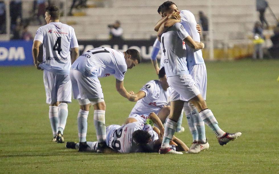 Copa Libertadores: Real Garcilaso vence 2-0 al Santos de Brasil (FOTOS)