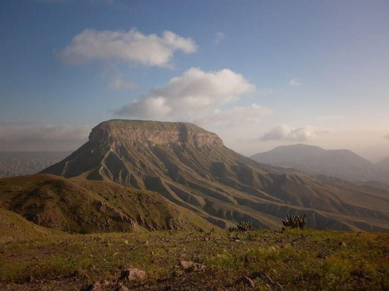 Inician trabajo para puesta en valor del cerro Baúl