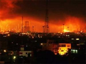 Venezuela eleva a 24 los muertos por explosión en refinería de Amuay 