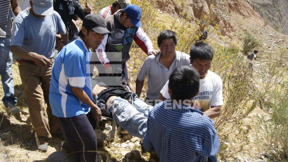 Con multitudinario cortejo fúnebre y  escenas de dolor entierran a mártir de Jauja 