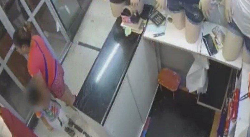 La Victoria: Captan a mujer que utiliza a niño para robar en Gamarra