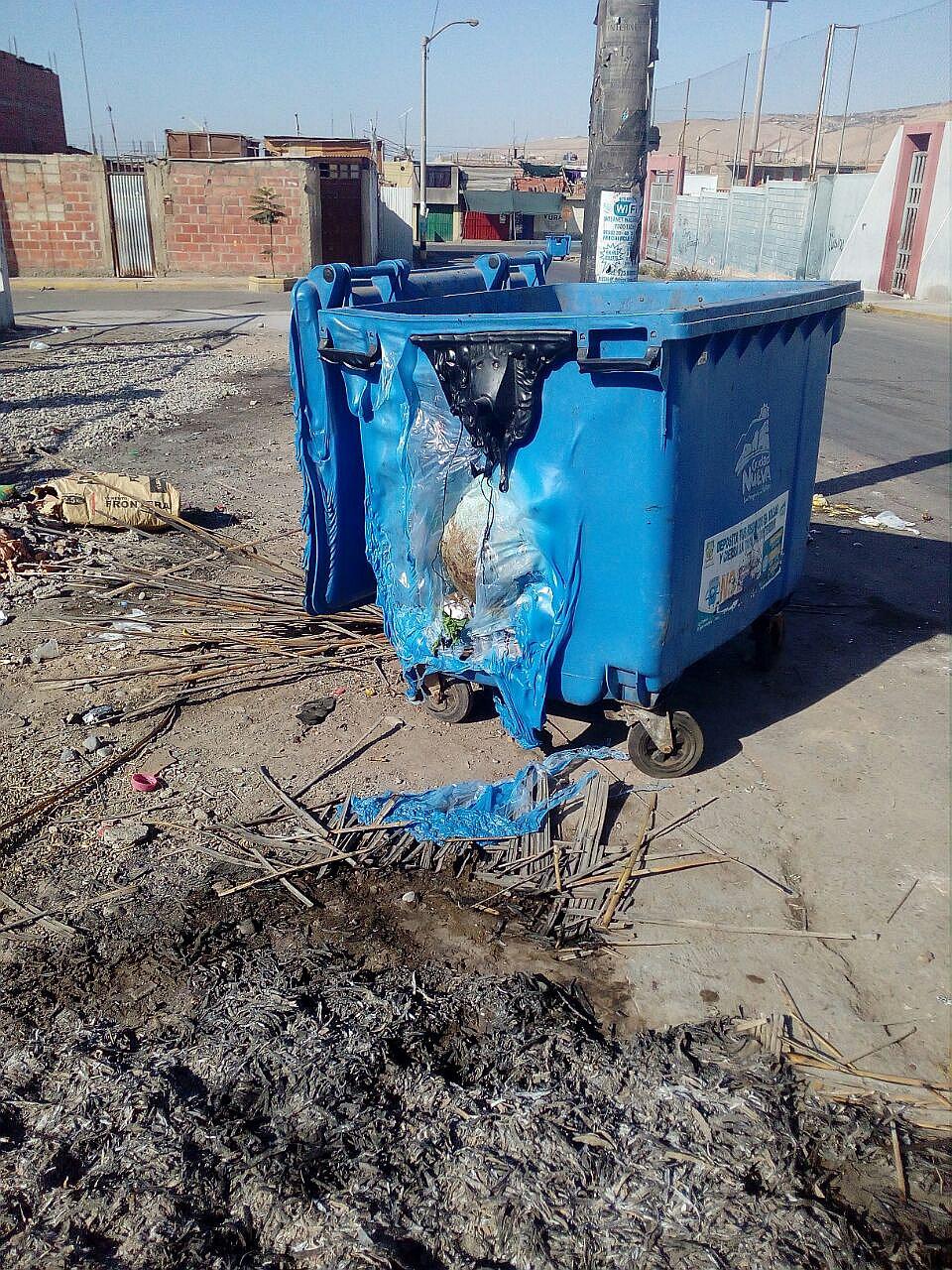 Incineran un nuevo tacho de basura del distrito de Ciudad Nueva