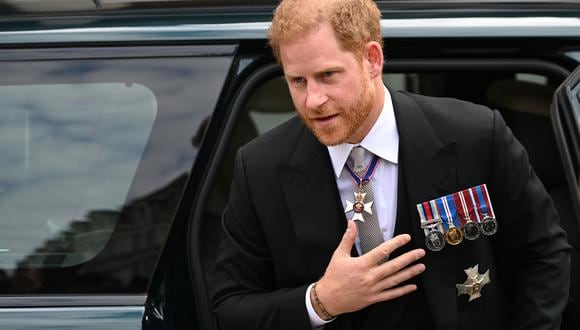 El príncipe Harry de Gran Bretaña, duque de Sussex, llega para asistir al Servicio Nacional de Acción de Gracias por el reinado de la Reina en la Catedral de Saint Paul en Londres el 3 de junio de 2022. (Foto: Daniel LEAL / POOL / AFP)