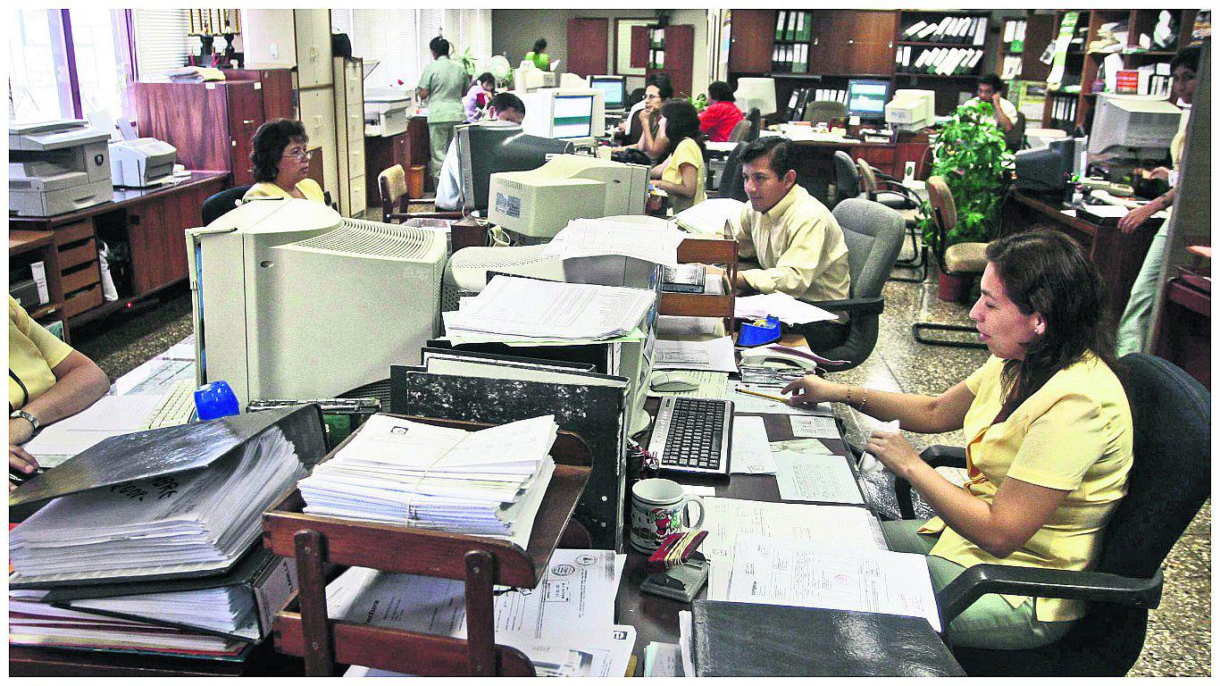 Gobierno busca reducir al mínimo el arbitraje para solución de conflicto laboral