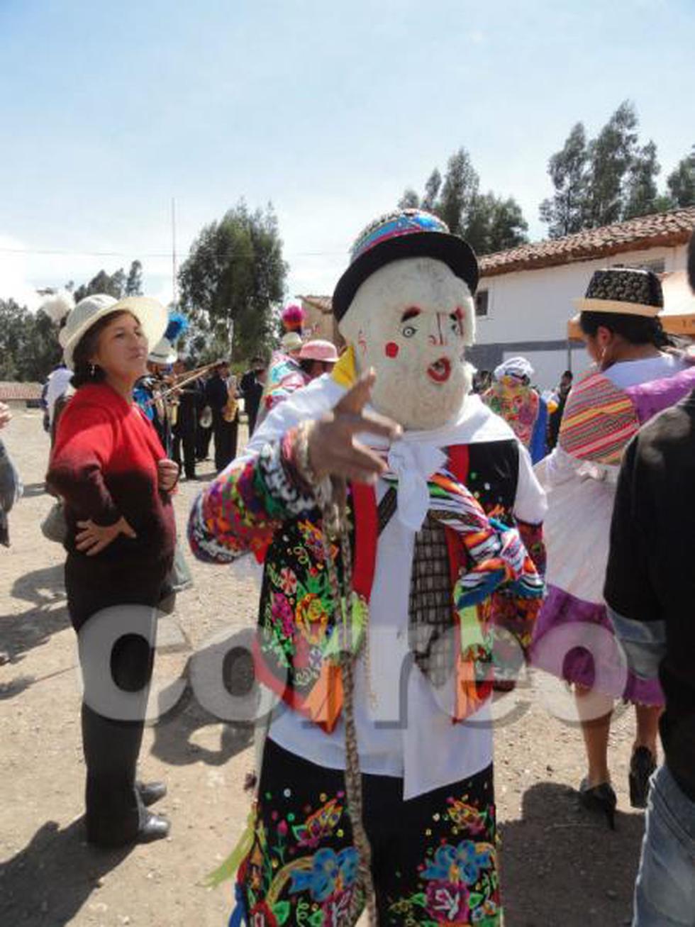 "Chalaysantos" expresan la fe a su patrón San Jerónimo (FOTOS)