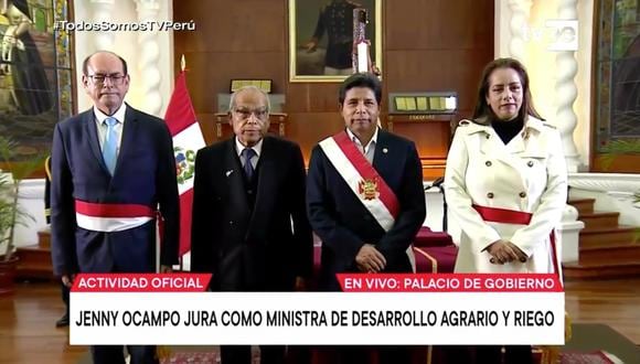 El presidente Pedro Castillo cambia de ministros constantemente.