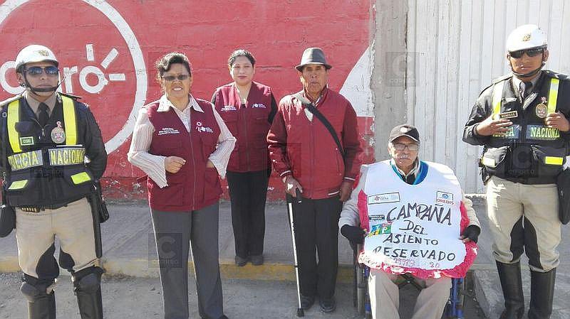 Tacna: Sancionarán a choferes que no respeten asiento preferencial en buses