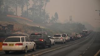 Australia ordena la evacuación inmediata de zonas turísticas ante ola de calor e incendios forestales