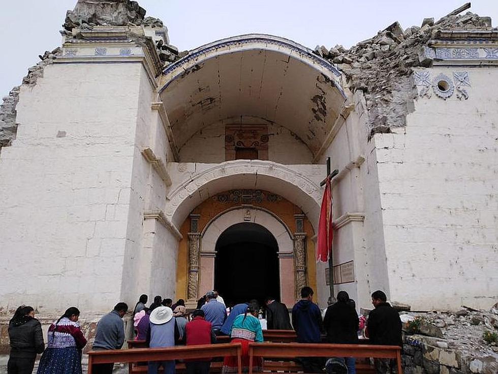 ​Pobladores celebran Misa Te Deum por aniversario fuera de la iglesia (FOTOS)