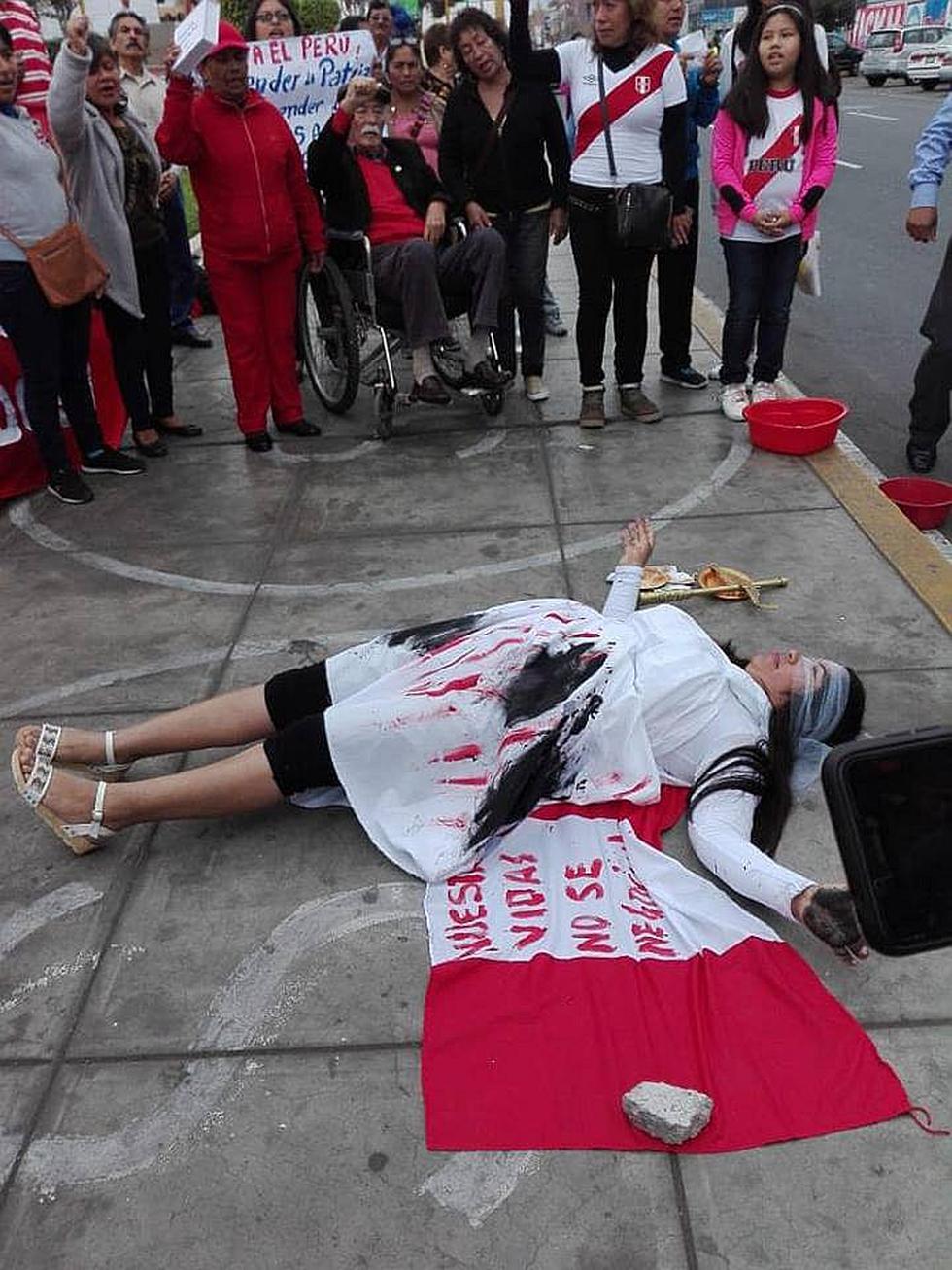 Chimbote: Lavan banderas frente a Poder Judicial (VIDEO) 