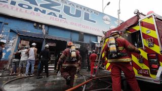 Centro de Lima: Se reporta incendio en galería del jirón Ayacucho (VIDEO)