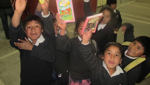 Cusco: Niños de Picol son los primeros en asistir a la Feria del Libro (VIDEO)