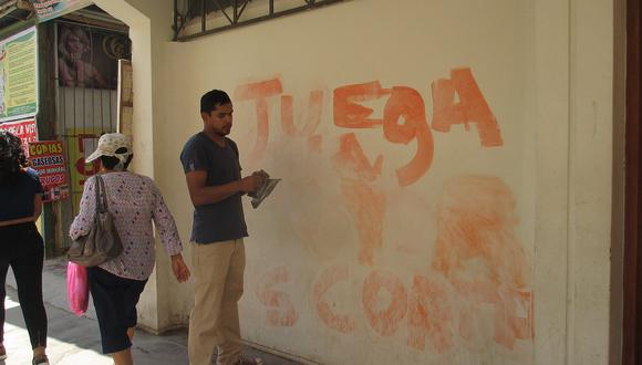 Chiclayo: Desadaptados realizan pintas en pared del Obispado (VIDEO)