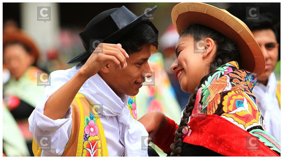 Huancayo retumbó con el Día del Huaylarsh (FOTOS Y VIDEO)