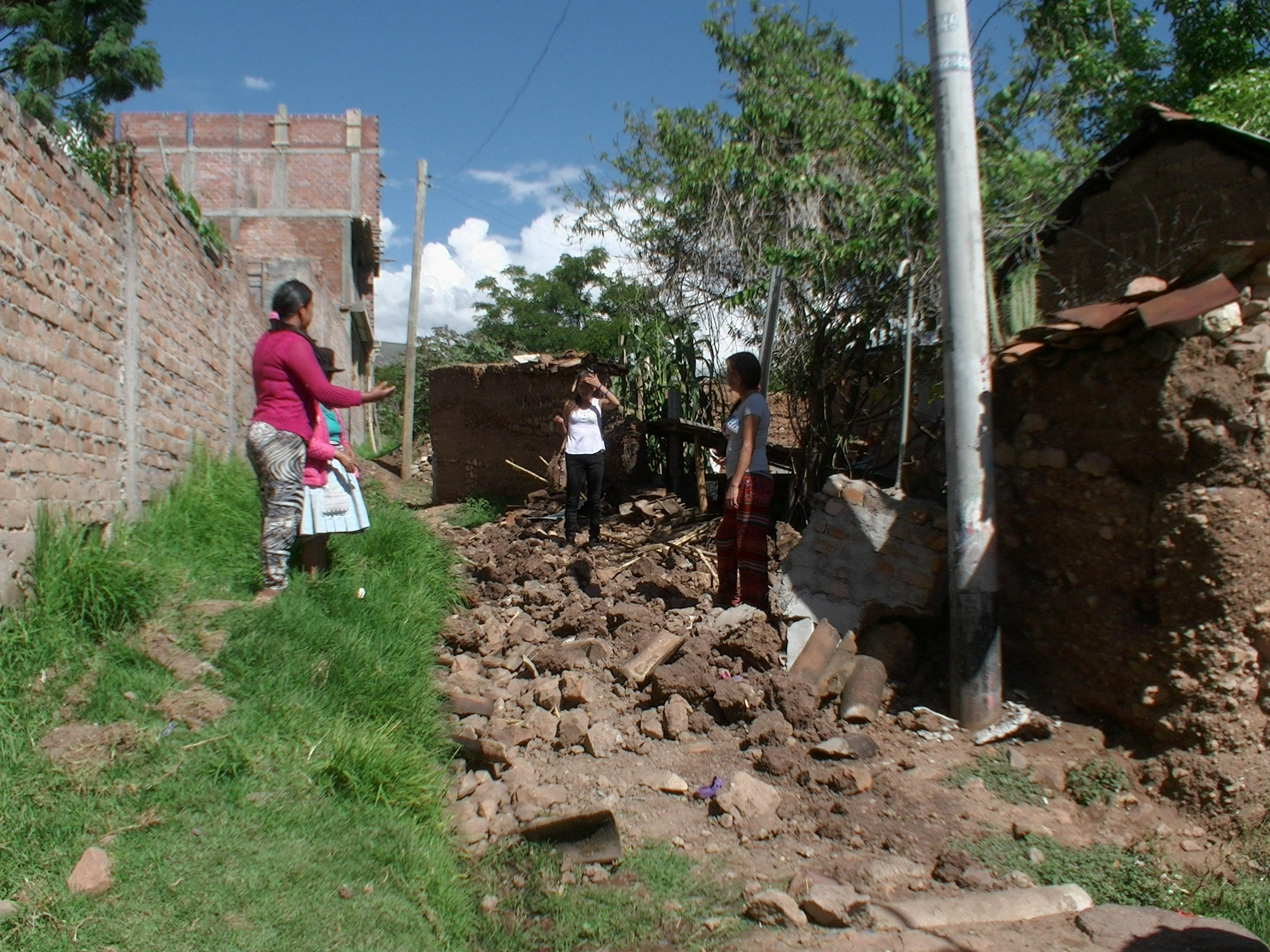 Pared aplasta y mata a niña de 5 años