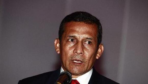 Humala llega a Cuba y se interesará por la salud de Chávez