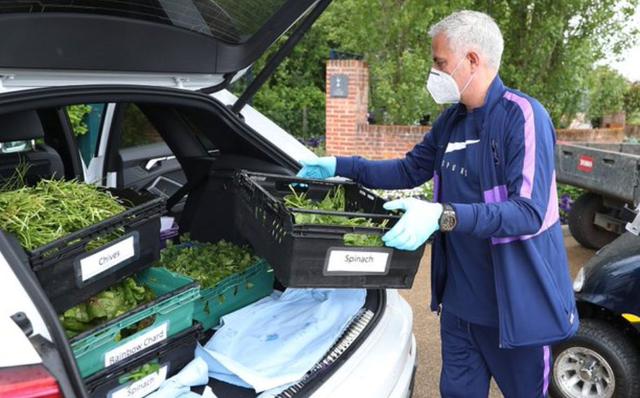 El fútbol en Inglaterra se encuentra suspendido sin una fecha exacta para su vuelta, aunque la Premier League comienza a avistar un retorno para comienzos de junio. (Foto: Tottenham)