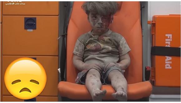 El triste presente de Omran, niño símbolo de la guerra en Siria (VIDEO)