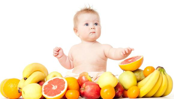 ¿Cómo alimentar por primera vez a un bebé? - Guía de los primeros alimentos