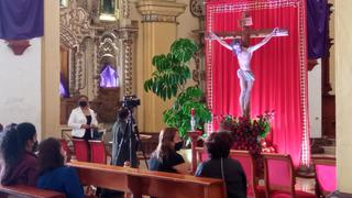 Fieles celebran el Viernes Santo en La Libertad