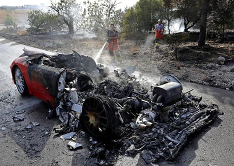 Argentino Ever Banega sale ileso del incendio de su Ferrari