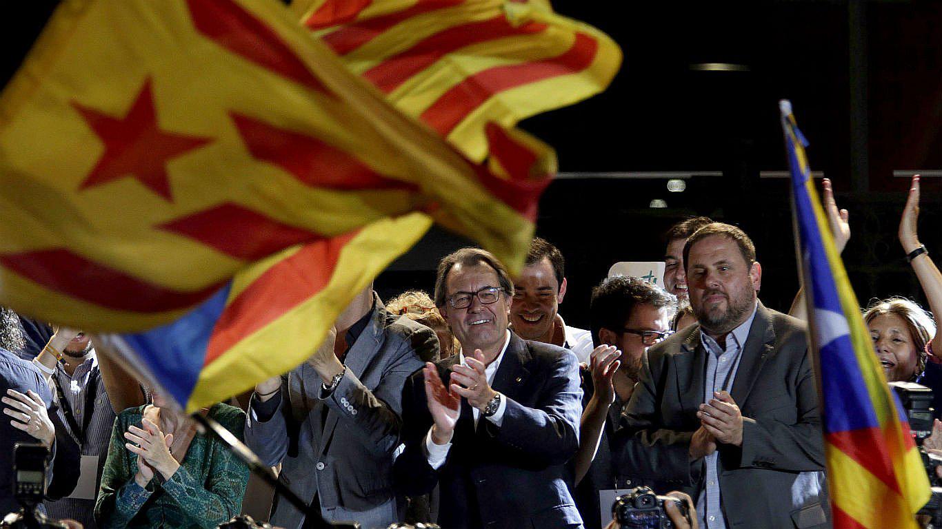Referendo en Cataluña: El sí ganó con el 90% de los votos