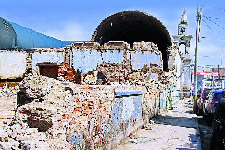 Iglesia San José es un peligro para escolares de la I.E. Juan XXIII
