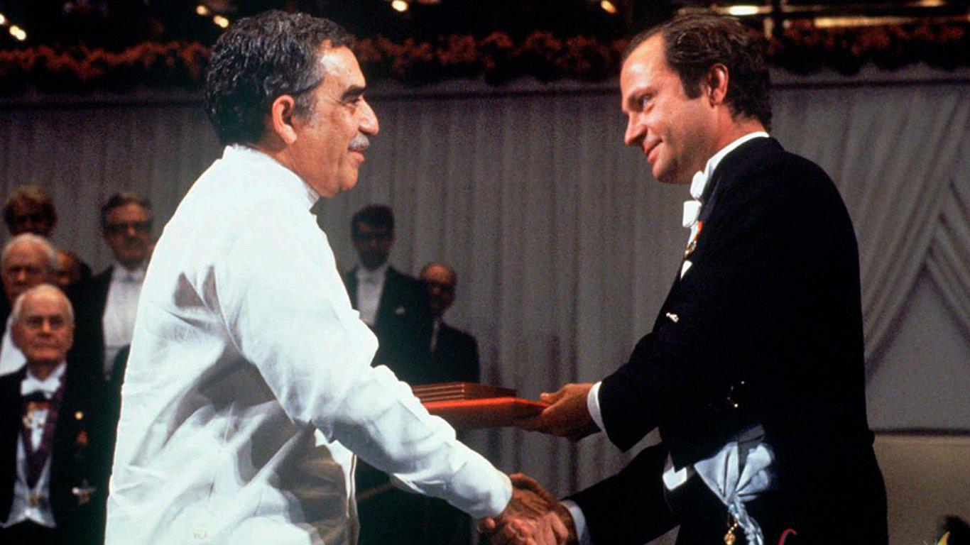 Gabriel García Márquez recibió el Nobel de Literatura un día como hoy