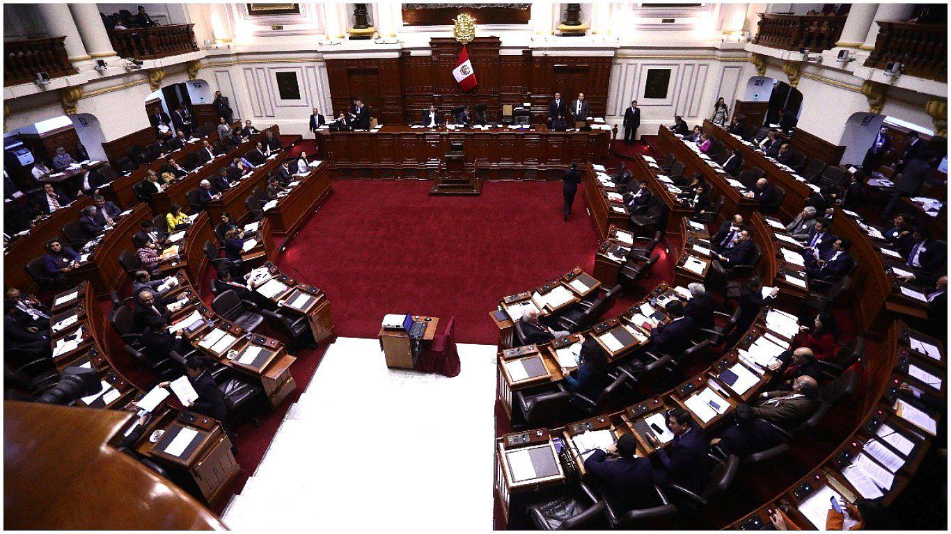 Congreso aprueba norma que crea “bancada mixta” para disidentes