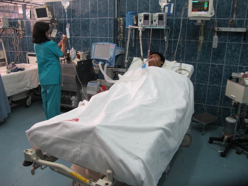 Joven no identificado se encuentra grave en el hospital