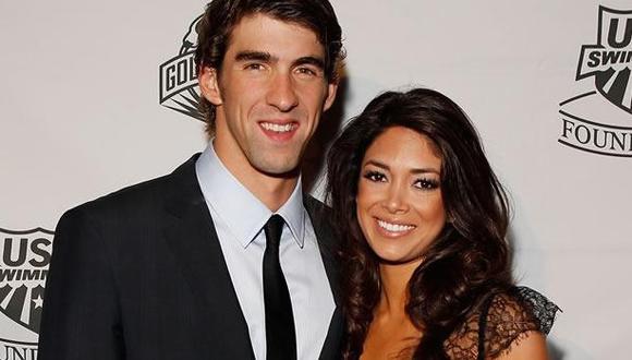 Michael Phelps anuncia su compromiso con ex miss California 