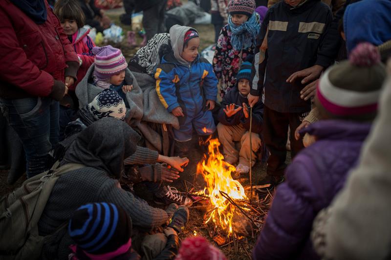 Hipotermia y el frío amenazan a los refugiados en su ruta por los Balcanes