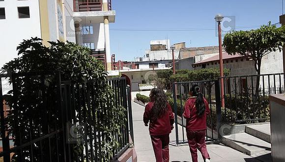 ​Arequipa: Inician con el reemplazo de profesores inasistentes 