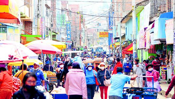 ​Comerciantes y compradores, más juntos que nunca en los mercados de Huancayo
