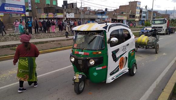 En el centro de Huancayo no permitían la circulación de taxis y autocolectivos.