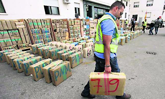 Autoridades confiscan 12 toneladas de hachís en un barco turco