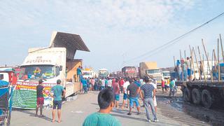 Paro de transportistas causa temor en Piura